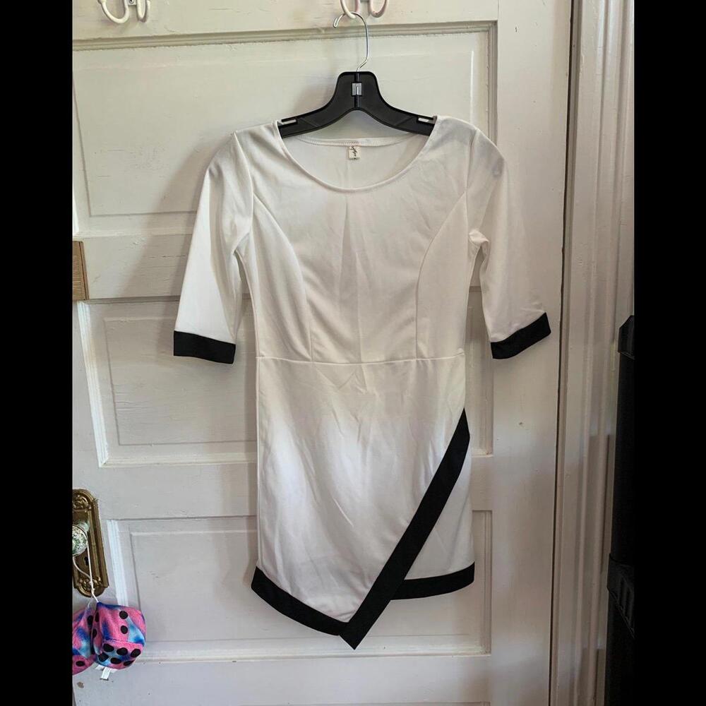 NWOT Black & White Dress Size Small